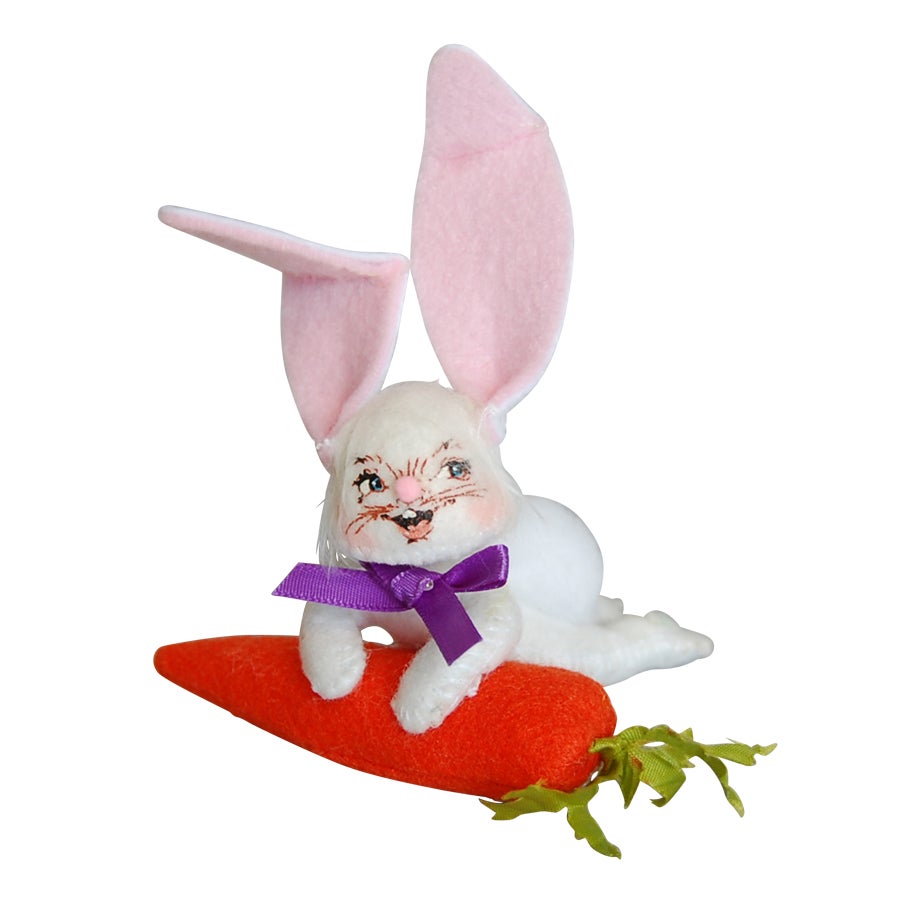 3in Bunny with Carrot