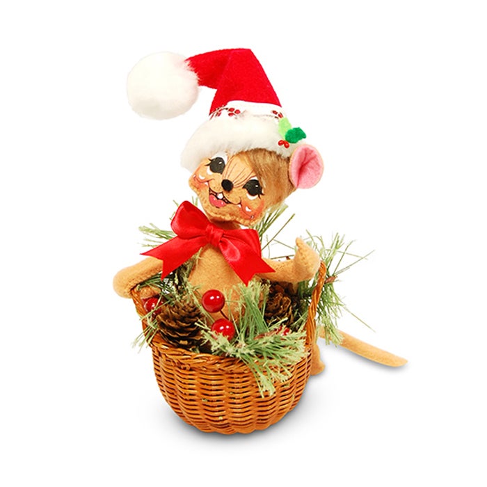 6 inch pine bough basket mouse
