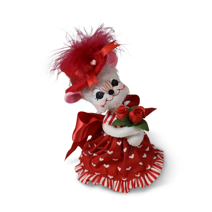 110819 6in Valentine Girl Mouse