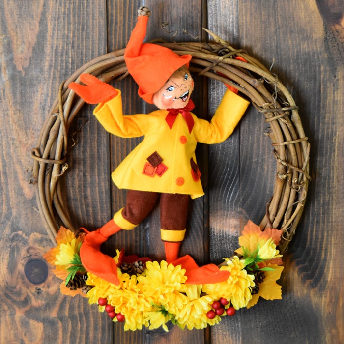 861118b Autumn Wreath Elf 861118b Autumn Wreath Elf
