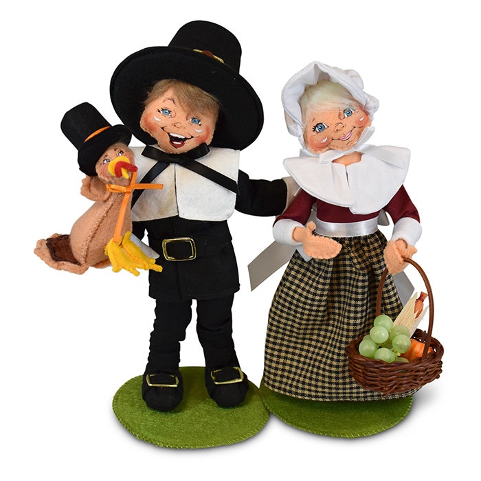 AinA Pilgrim Couple exclusive thanksgiving pilgrim couple