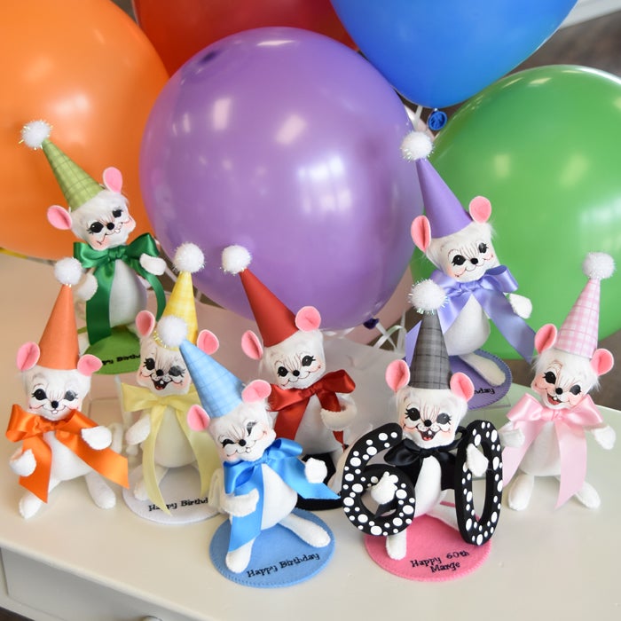 Birthday Mouse group-no numbers-web