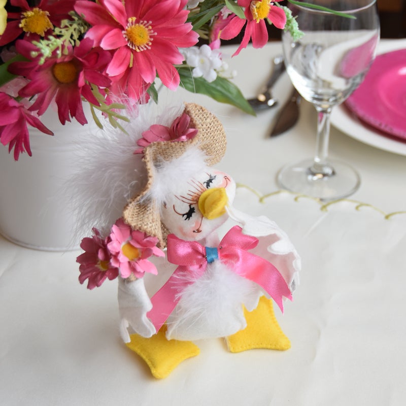 6 inch Spring Bouquet Duck
