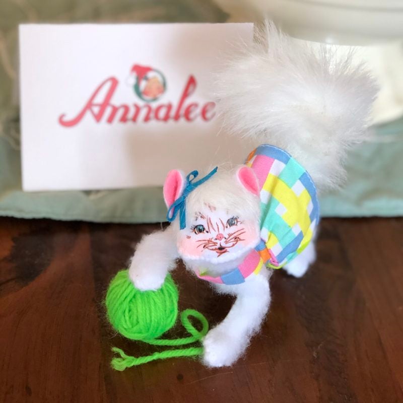 4in Spring Kitty with card