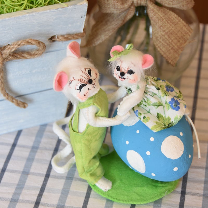 2021 5in Easter Egg Mice-WEB