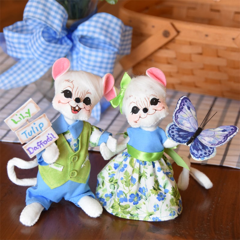2021 6in Spring Boy & Girl Mouse-WEB
