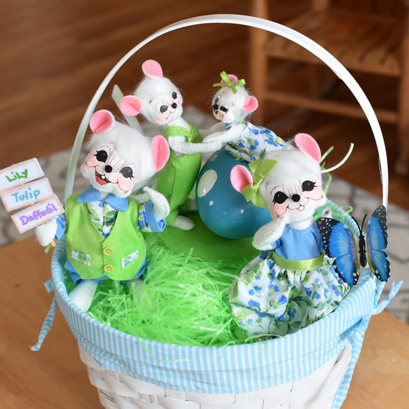 2021 Springtime Fun Mouse Family 2021 Springtime Fun Mouse Family