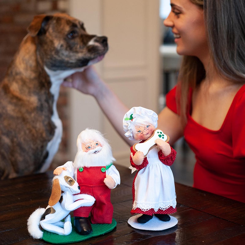 2021 Santa with Pup & Mrs-WEB 2021 Santa with Pup & Mrs-WEB