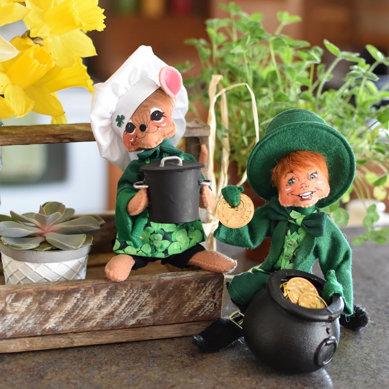 2022 Irish Chef and Leprechaun-WEB