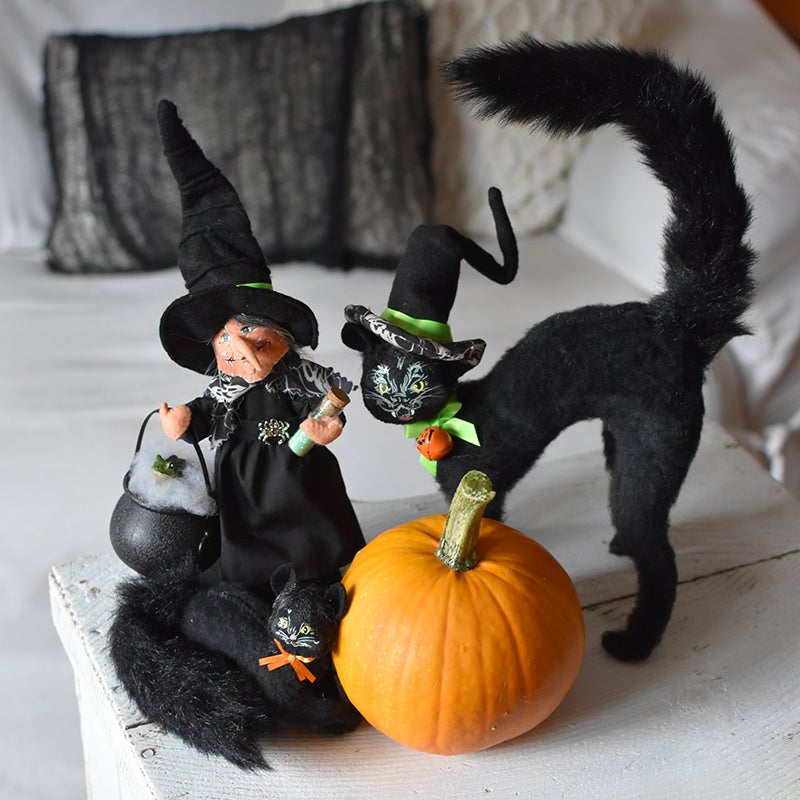 2021 Ghostly Witch & Cat Trio-WEB