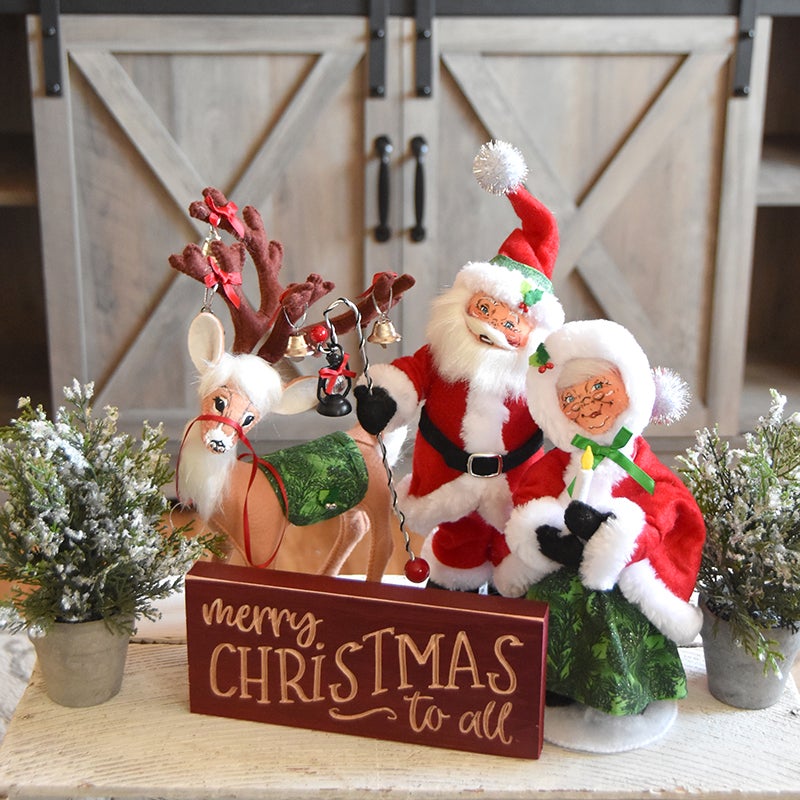 2021 Evergreen Trio w: Christmas Sign-WEB