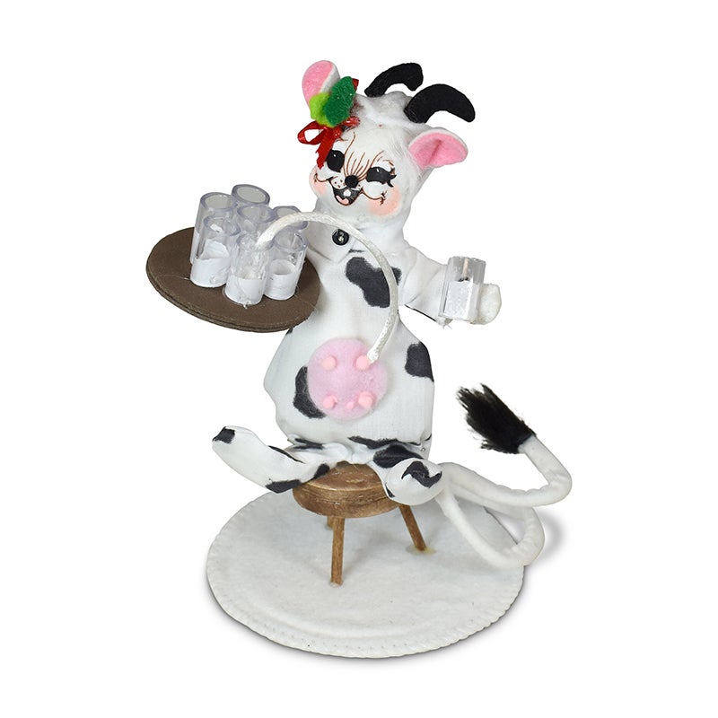 861821 8 Maids Milking