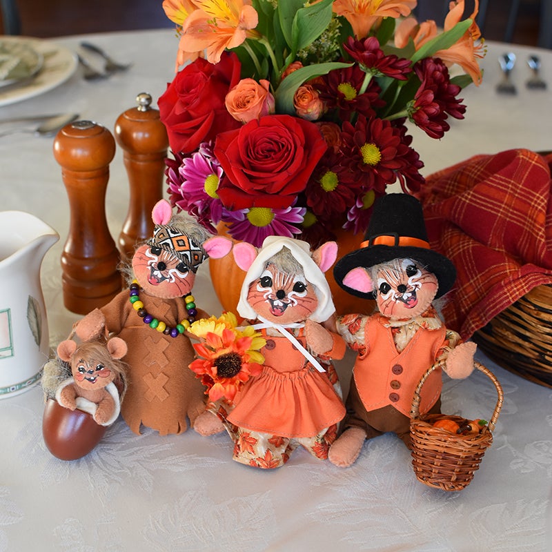 2022 6in Thanksgiving Chipmunk Trio-WEB 2022 6in Thanksgiving Chipmunk Trio-WEB