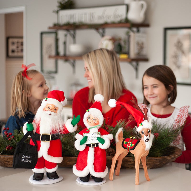 2022-Christmas Delivery Santa-Mrs-Deer-L 2022-Christmas Delivery Santa-Mrs-Deer-L