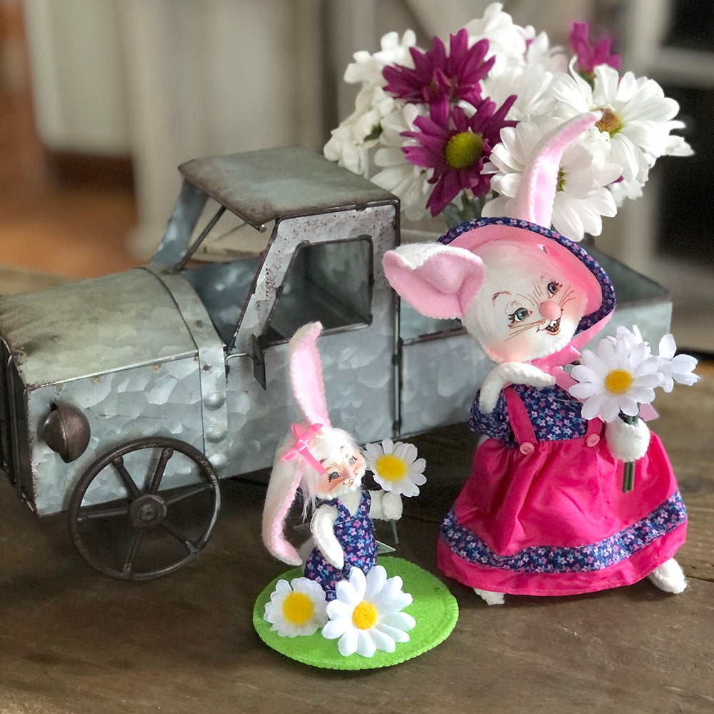 Old Time Truck with 2022 Daisies for Mom Old Time Truck with 2022 Daisies for Mom