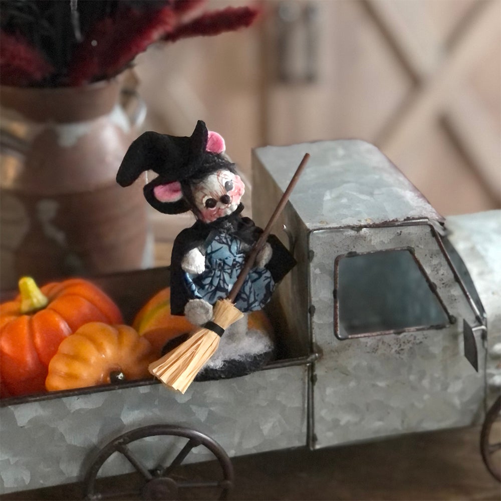 310022 3in Midnight Witch Mouse-WEB