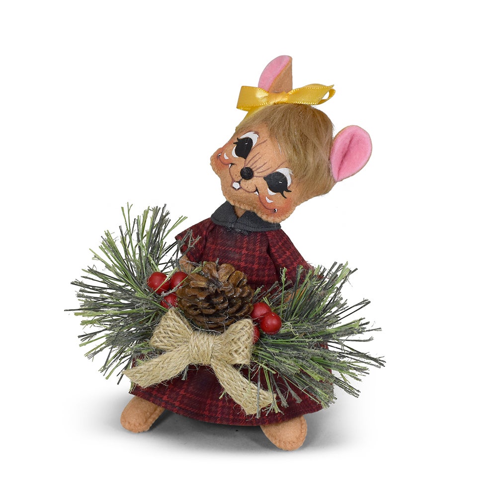 611623 6in Plaid and Pine Girl Mouse