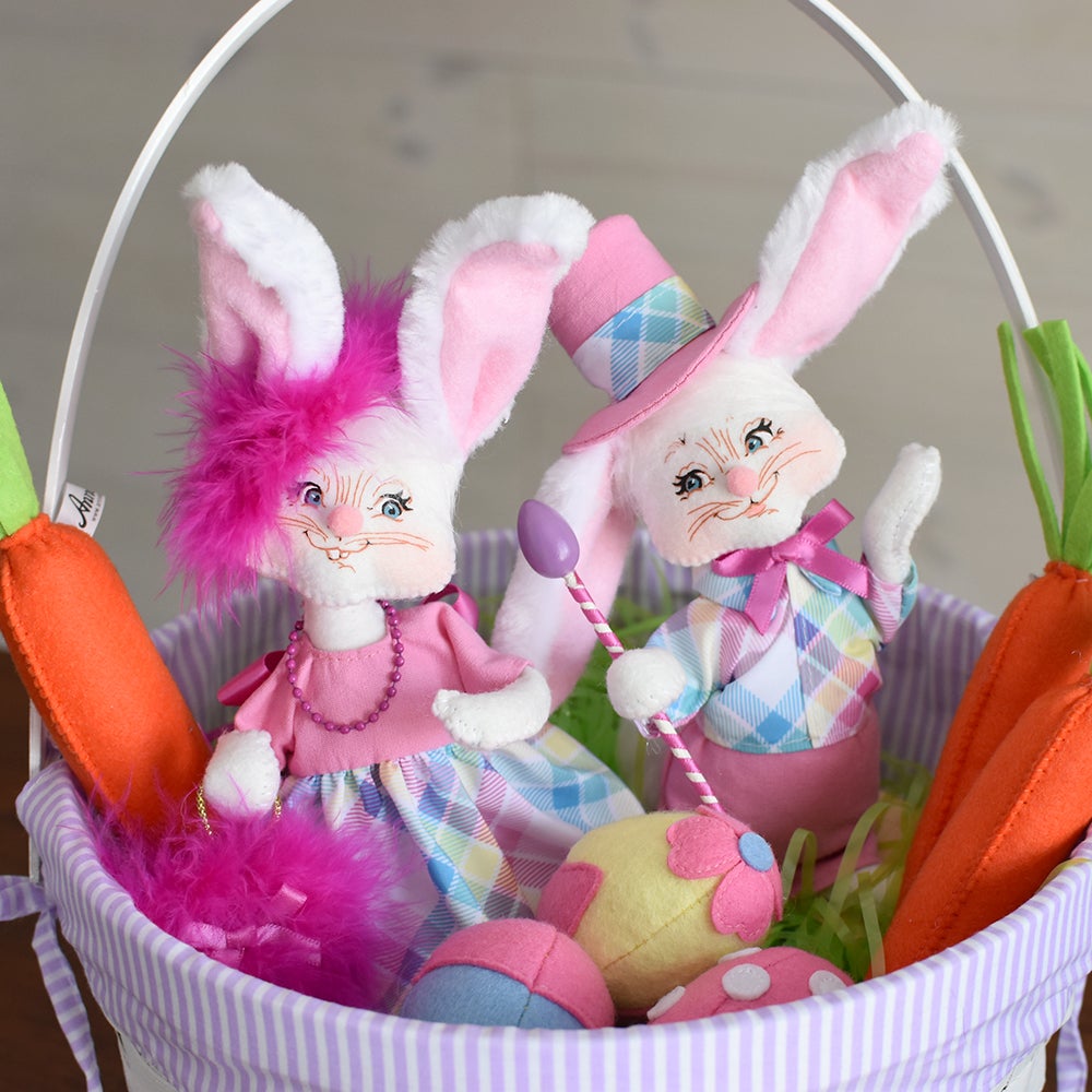 2023 6in Pink & Plaid Bunny Couple w-carrots&eggs-2-WEB 2023 6in Pink and Plaid Bunny Couple w-carrots&eggs-2-WEB