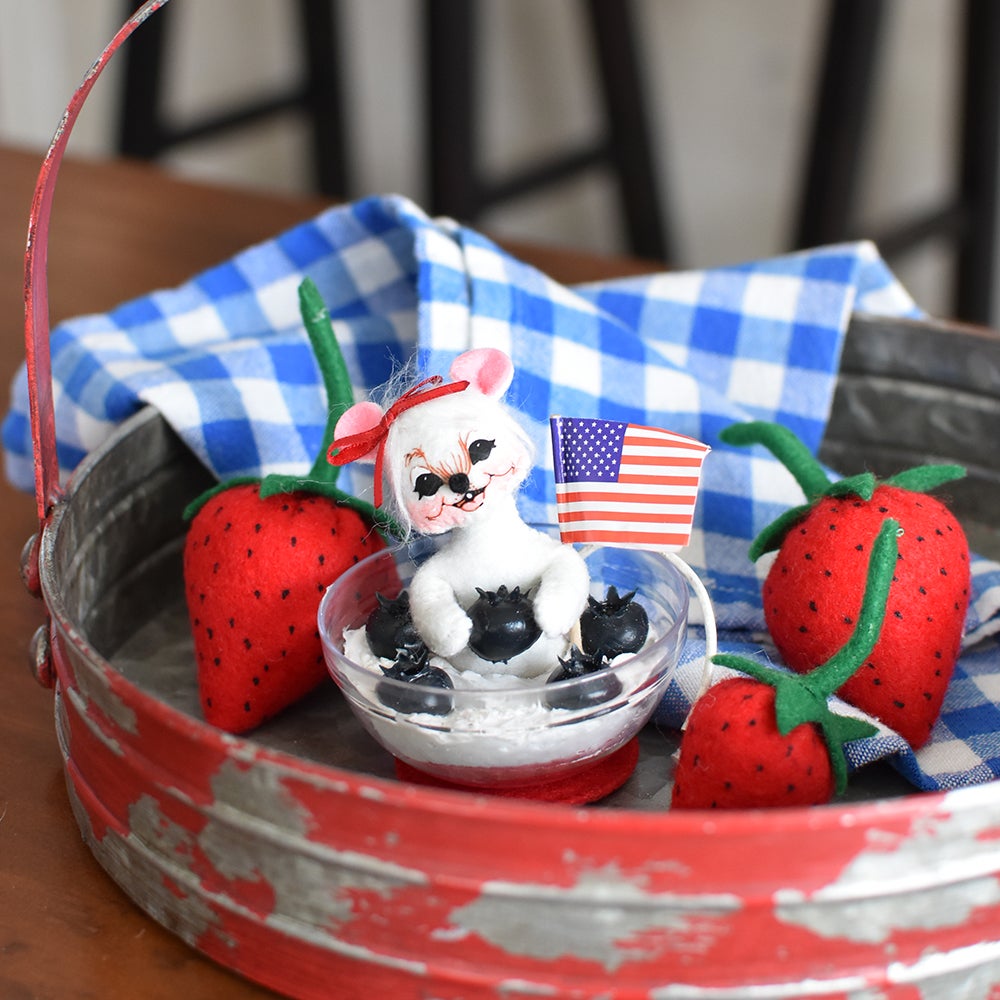 260023 3in Red White and Blueberries Mouse-WEB 260023 3in Red White and Blueberries Mouse-WEB