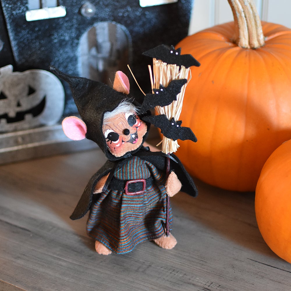 311023 6in Gone Batty Witch Mouse-L-WEB