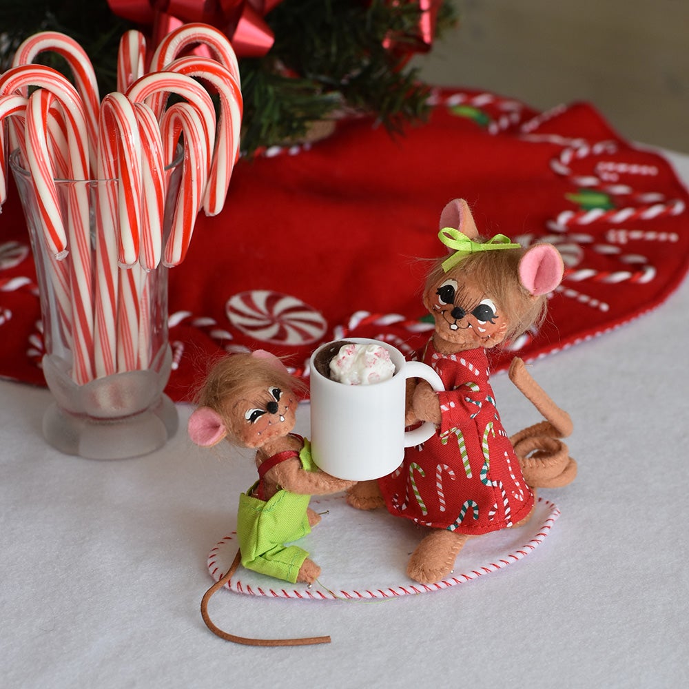 610323 5in Cocoa Share Mice-L-WEB