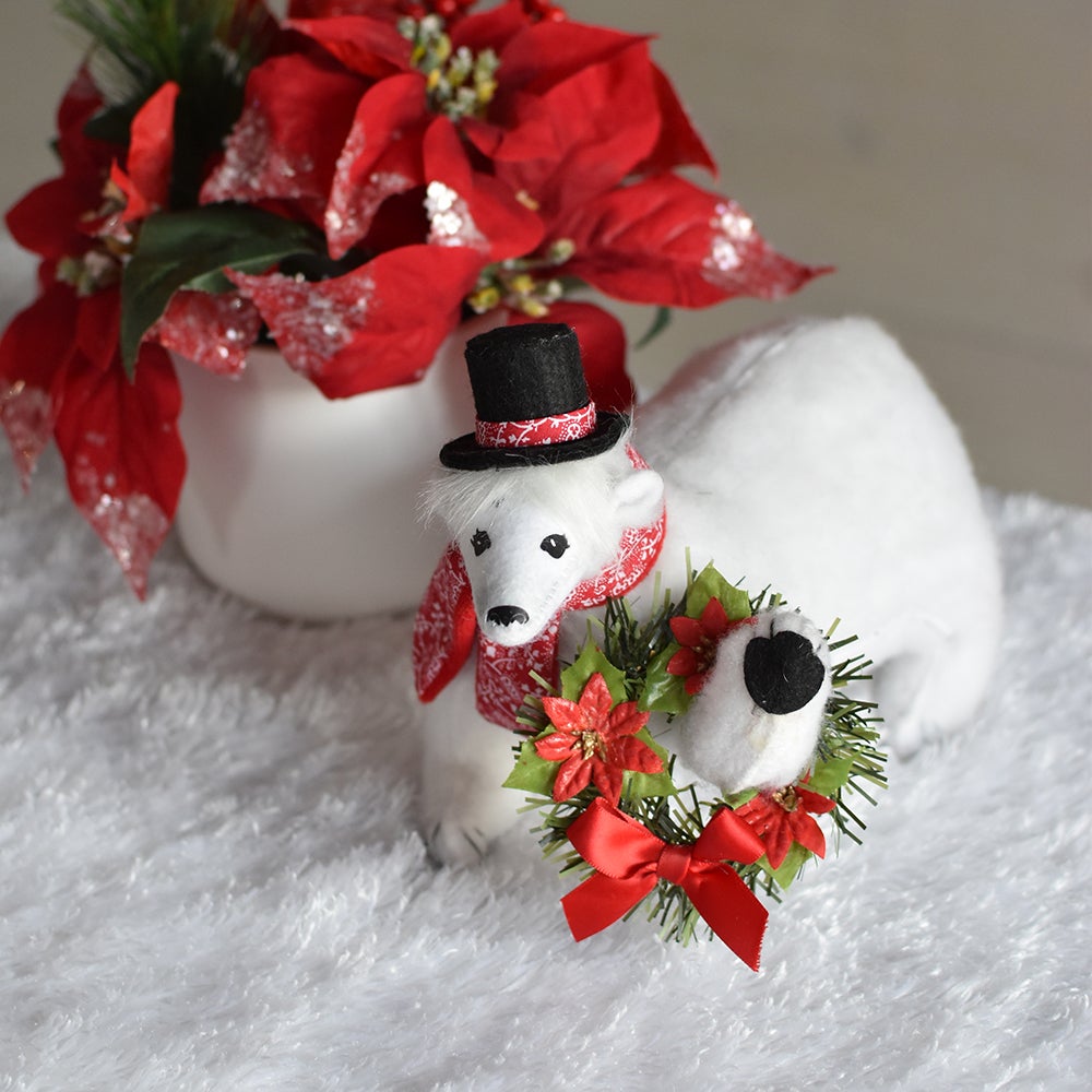 760823 8in Poinsettia Polar Bear-L-WEB