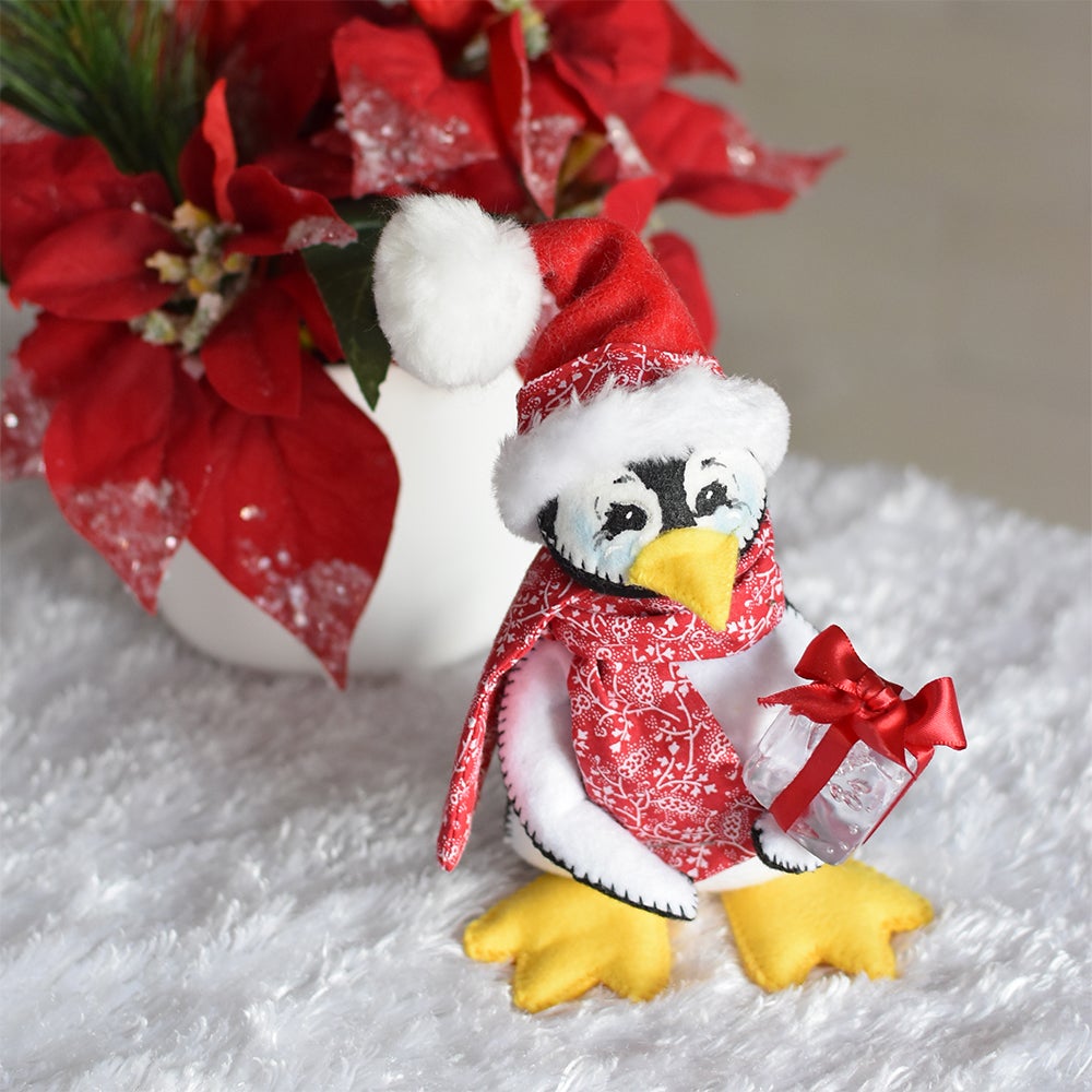 760923 7in Poinsettia Penguin-L-WEB