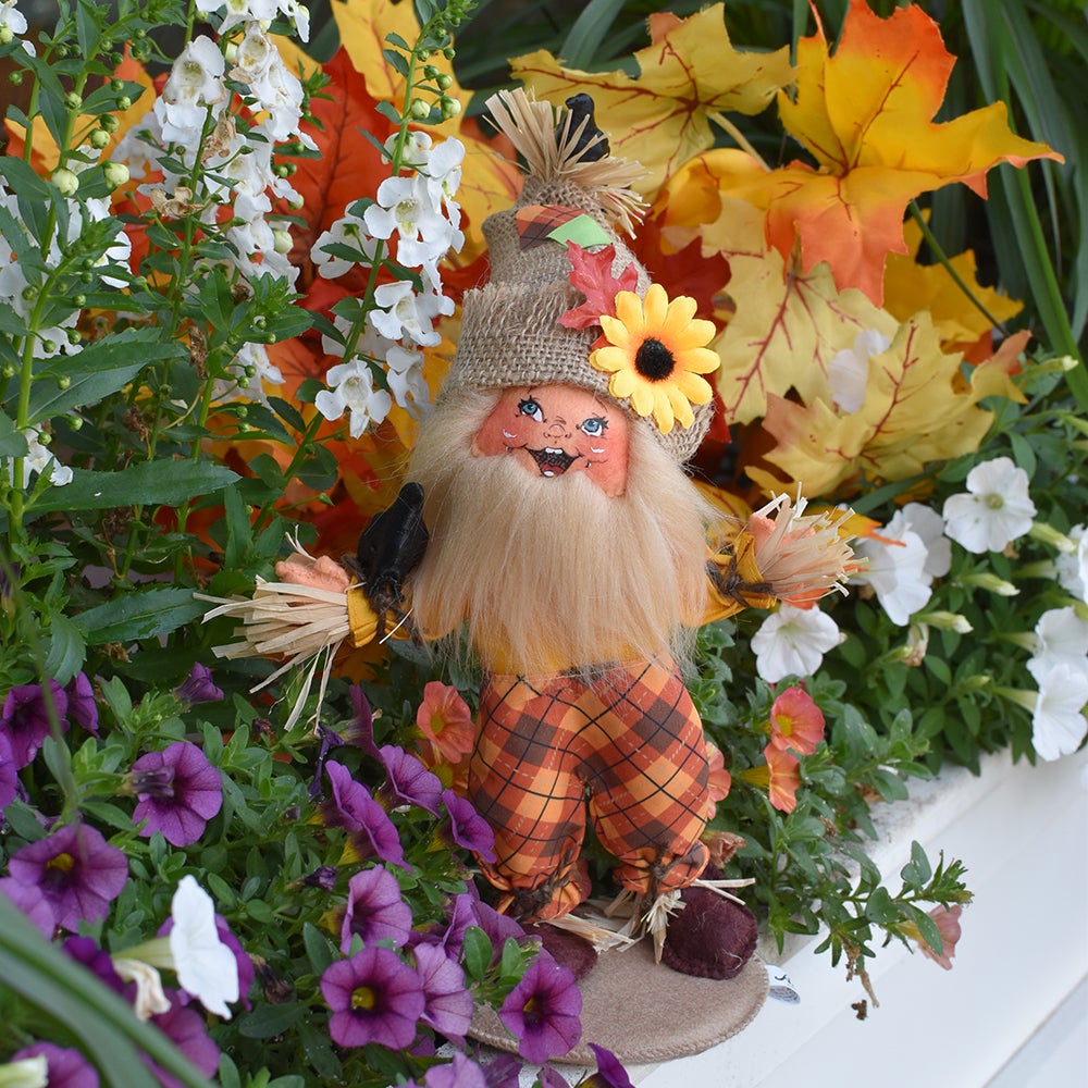 861223 8in Scarecrow Gnome-L-WEB