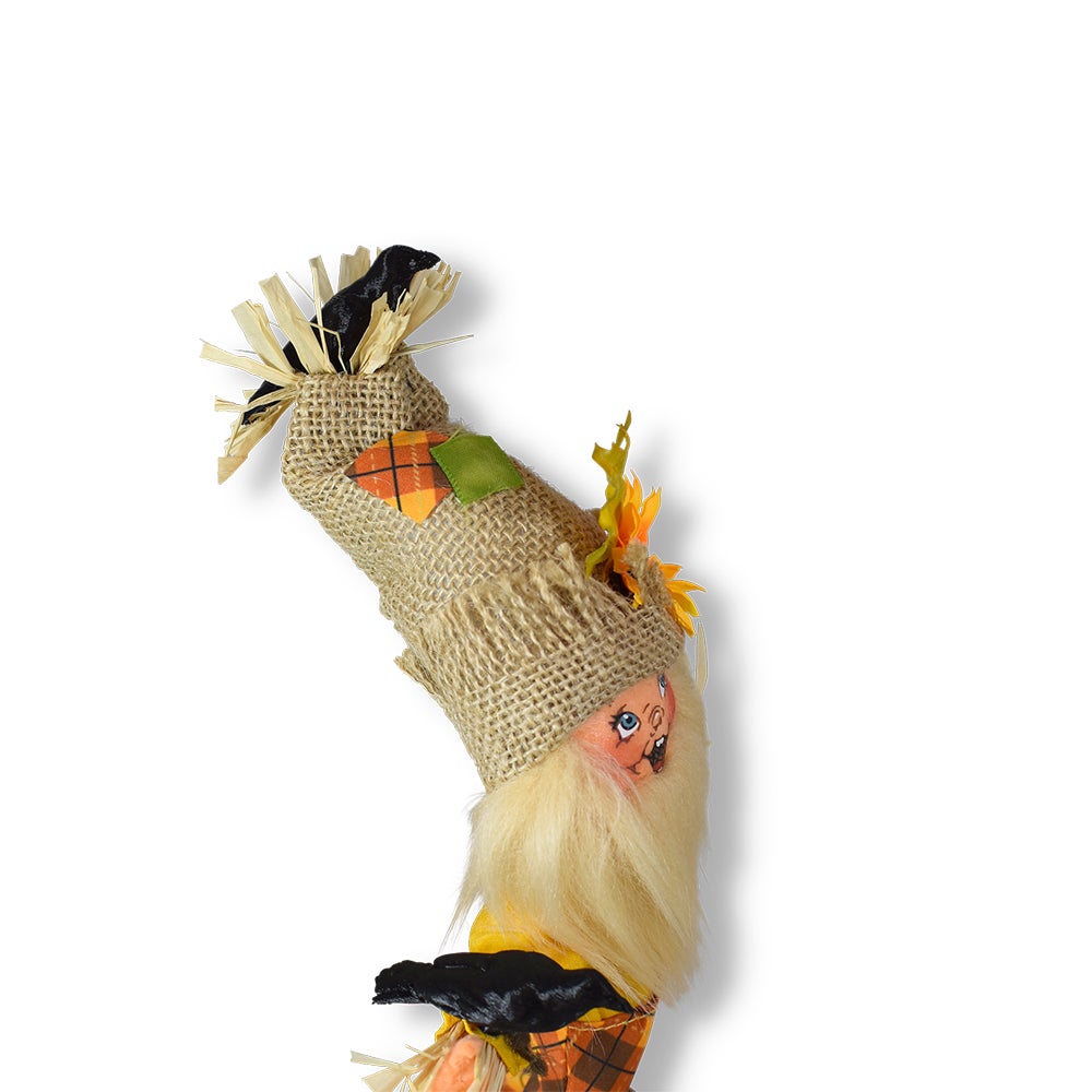 861223 8in Scarecrow Gnome-side view-WEB