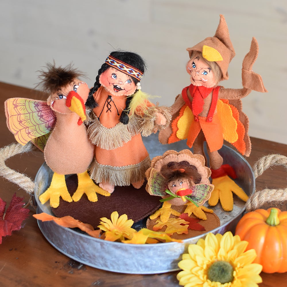 2023 Thanksgiving Turkey + Friends-WEB