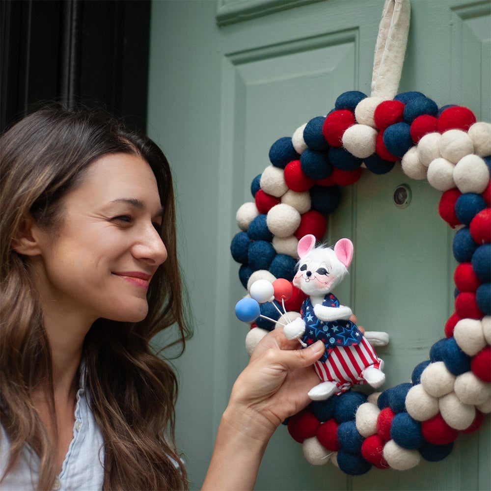 260424-in wreath-WEB