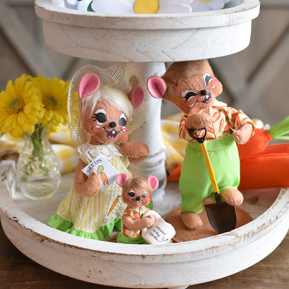 2024 Carrot Mouse Family-1-WEB