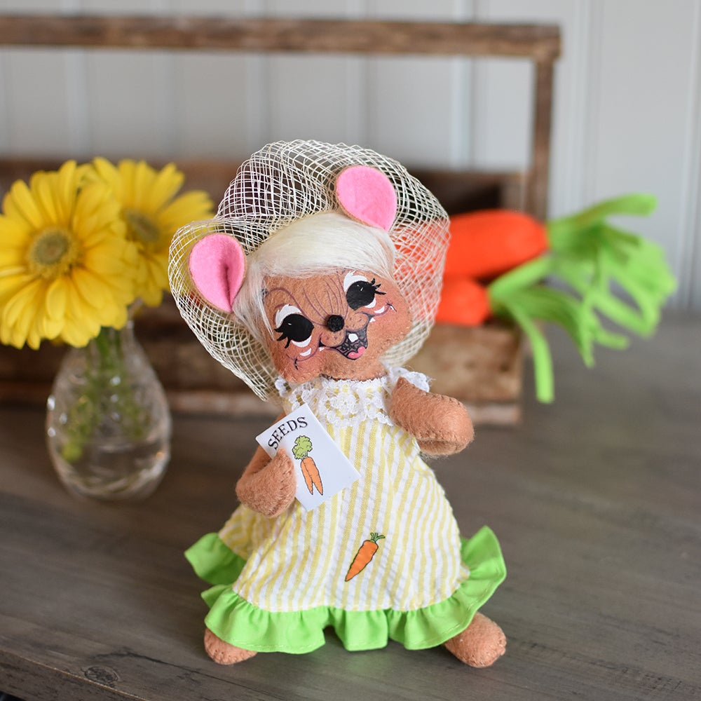 211024 6in Garden Girl Mouse-1-WEB